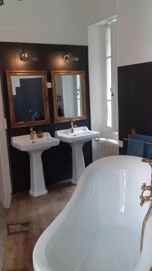 Bed and Breakfast Chateau Maleplane Сен-Леонар-де-Нобла Экстерьер фото
