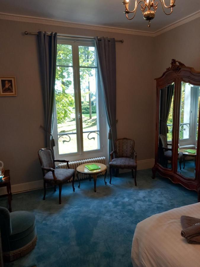Bed and Breakfast Chateau Maleplane Сен-Леонар-де-Нобла Экстерьер фото
