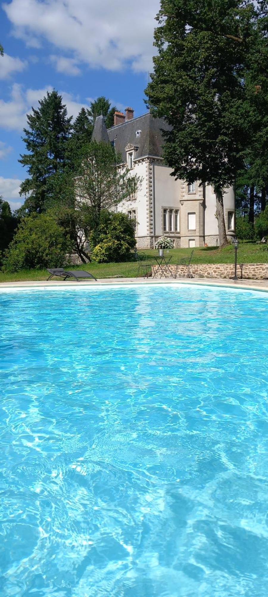 Bed and Breakfast Chateau Maleplane Сен-Леонар-де-Нобла Экстерьер фото